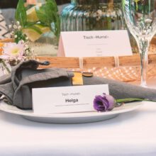 Minimalistische Tischkarten im zeitlosen Design, PDF-Vorlage